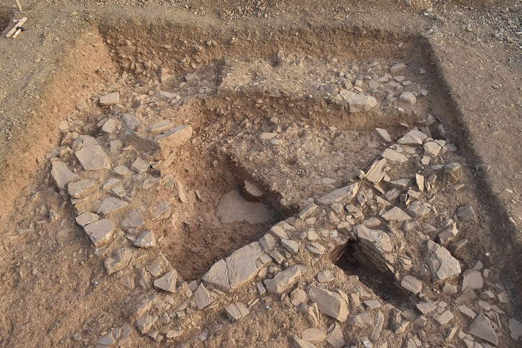 Arkeologlar, Atina’daki en eski Demir Çağı evini keşfettiler
