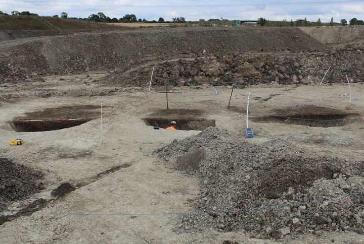 İngiltere’de Mezolitik Döneme Ait 25 Anıtsal Çukur Keşfedildi
