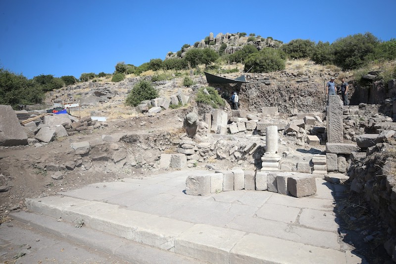 Assos’ta Görkemli Bir Roma Çeşmesi Bulundu