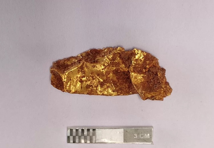 Güney Hindistan’daki Antik Mezar Yatağında Katlanmış Altın Diadem Keşfedildi