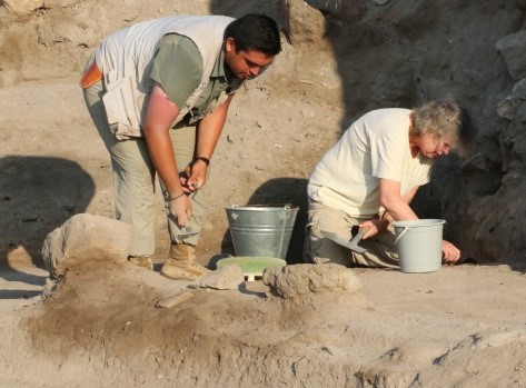Çadır Höyük'te çalışan arkeologların hedefi neolitik tabakalara ulaşmak