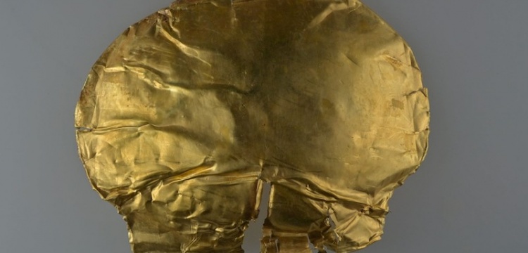 Çin’de 3.000 Yıllık Altın Cenaze Maskesi Ortaya Çıktı