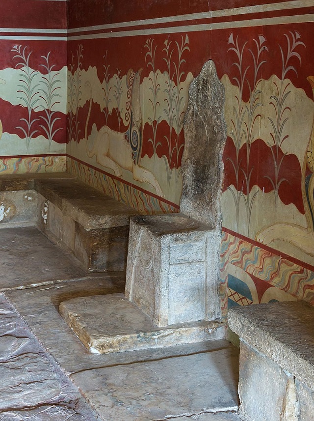 Knossos Sarayı’nın görkemli taht odasının Avrupa’nın en eski taht odası olduğu düşünülüyor