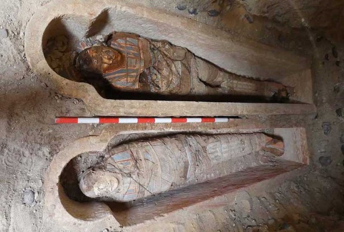 Mısır’da Kayaya Oyulmuş Mezarlar Bulundu