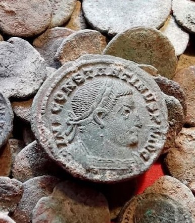 Aç Porsuk, İspanya’da Antik Roma Sikkelerini Ortaya Çıkardı