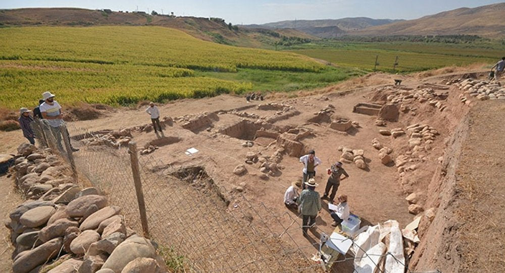 Siirt’te kazı yapan arkeologlar, Mezopotamya’da çocuk kurban edildiğine dair yeni kanıtlar keşfetti