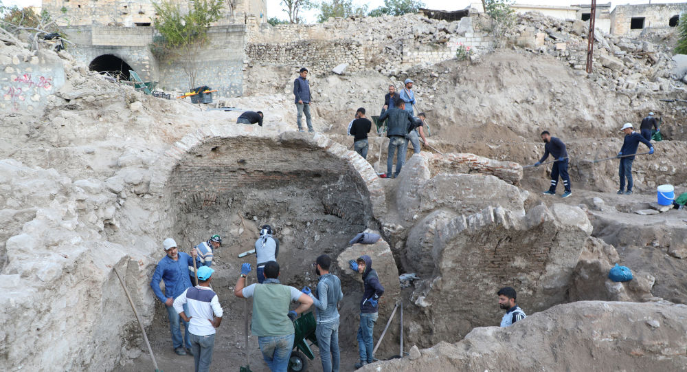 Yıkımın sürdüğü Hasankeyf’te yeni eserler bulundu