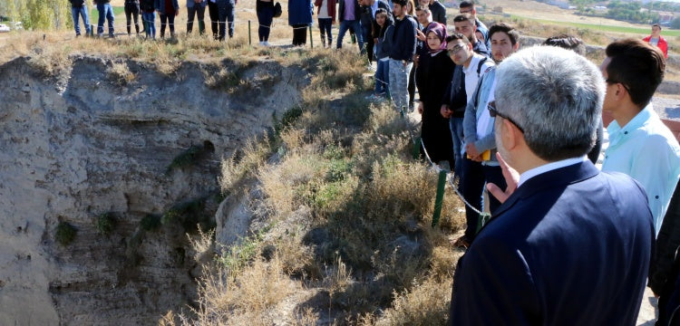Aşıklı Höyük yabancı arkeologları ağırladı