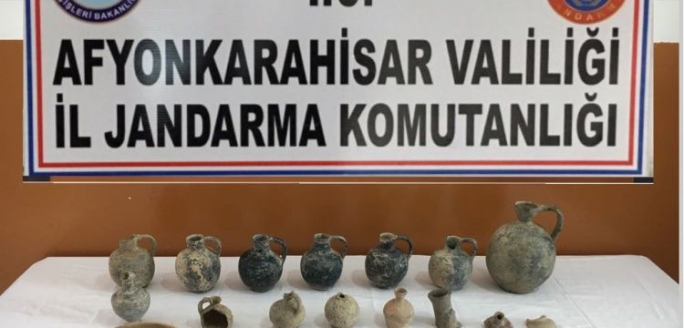 Afyonkarahisar'da tarihi eserler yakalandı