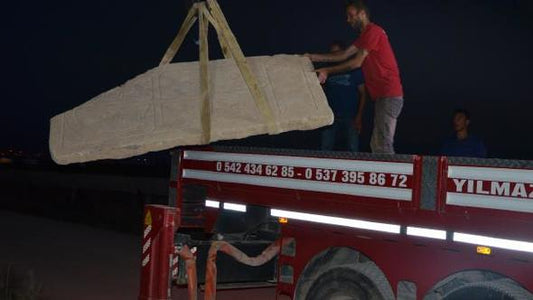 Tarlada su kanalı açarken ‘tarihi eser’ buldu
