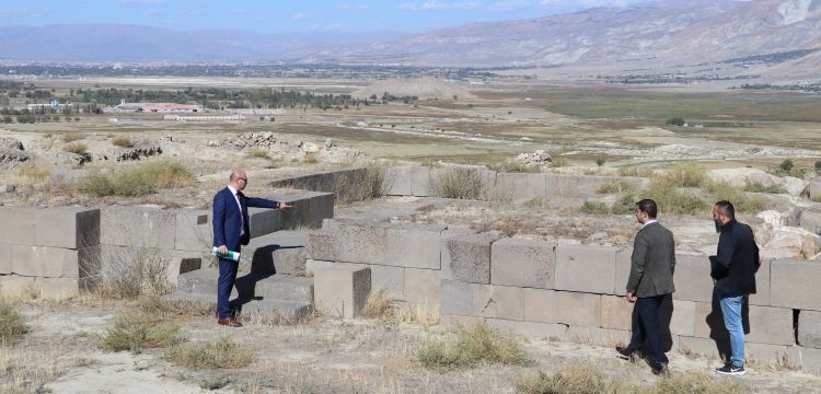 Erzincan'daki Altıntepe Kalesi arkeoparka dönüştürülecek