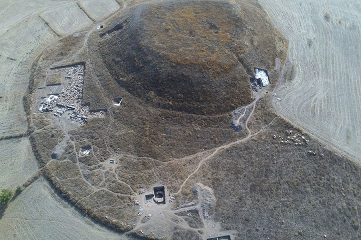 Uşaklı Höyük’te ortaya çıkarılan dairesel yapı kutsal Hitit kenti Zippalanda’yı işaret ediyor olabilir