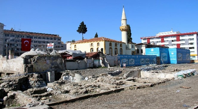 Samsun’da Saathane Meydanı Kazısı Davalar Yüzünden İlerlemiyor