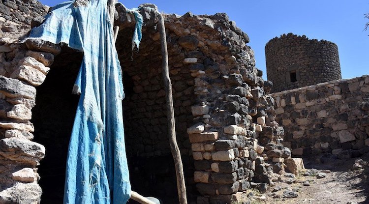 Mardin’de Roma Dönemi Dermetina Kalesi Samanlık Oldu