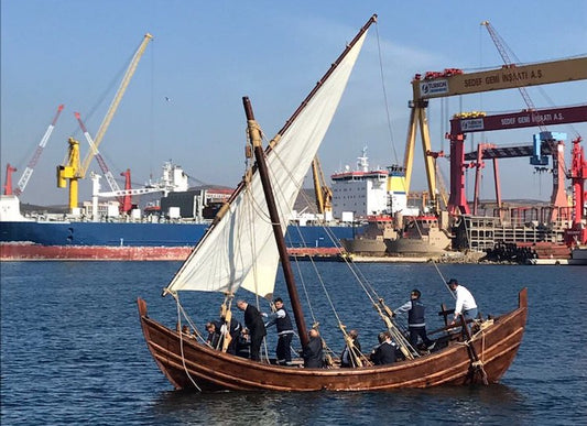 1100 Yıllık Yenikapı Batığının Kopyası Denize İndirildi