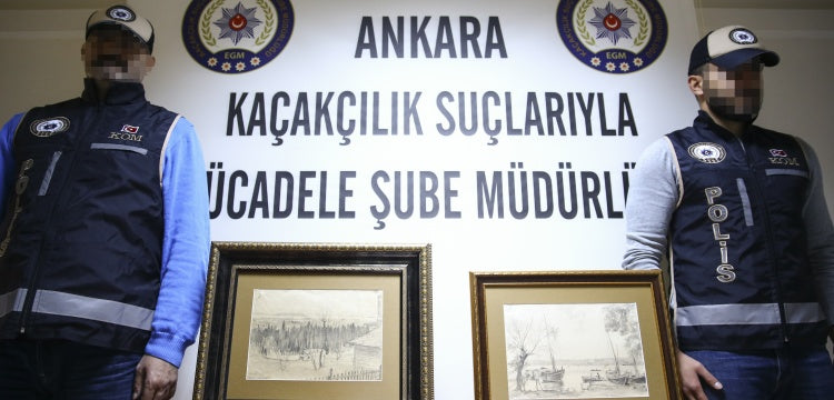 Ressam Ali Rıza Efendi'nin çalınan iki tablosu bulundu