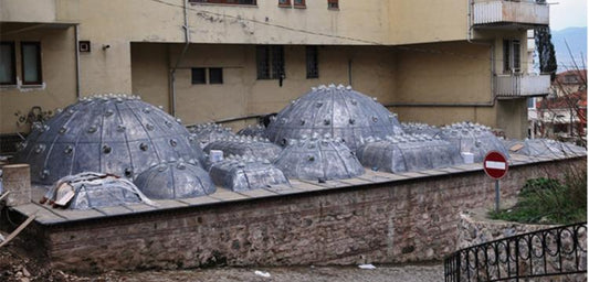 Üstüne apartman dikilen tarihi hamam restore ediliyor
