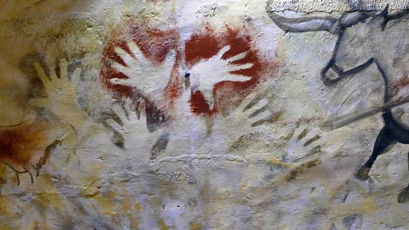 Altamira Mağarası’nda Üç Yeni El İzi Bulundu