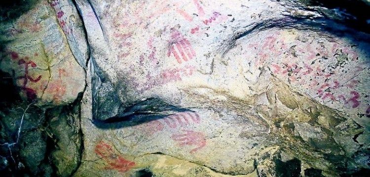 Latmos ressamları mutluluğun resmini 8 bin yıl önce yapmış