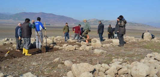 Arkeologlar su yüzüne çıkan Hamamlar Höyüğü'nde zamanla yarışıyor