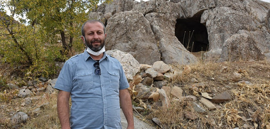 Hakkari'de Urartular dönemi 3 odalı kaya mezarı bulundu