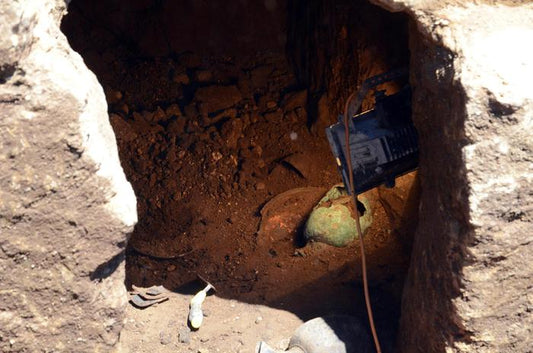 Etrüsk Prensesi Mezarında Mısır Bokböceği Muskası Bulundu