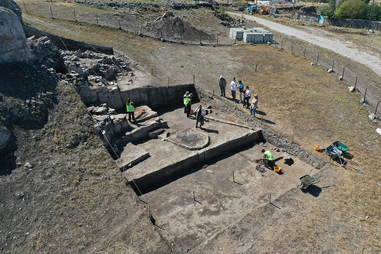 Pulur Höyük kazılarında 7000 yıllık yaşamın izleri bulundu