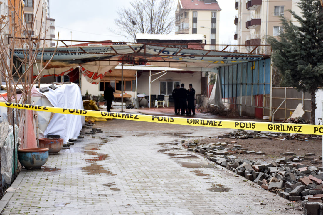 Kayseri'de gecekondunun altından 'yeraltı şehri' çıktı!