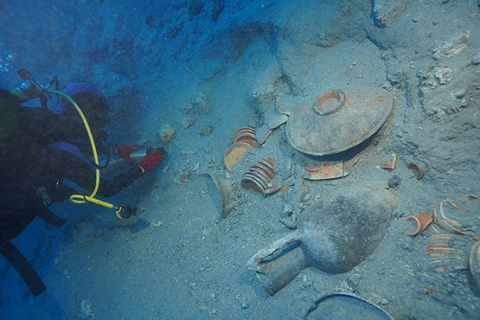 Fethiye Açıklarında Keşfedilen Antik Demirleme Yeri ve Üç Gemi Batığı, 4.000 Yıllık Deniz Trafiğini Ortaya Çıkarıyor