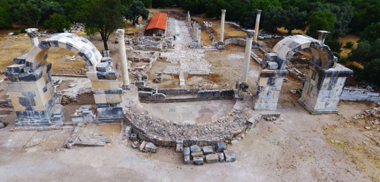 Stratonikeia ile Lagina'yı birbirine bağlayan antik kapı restore edildi