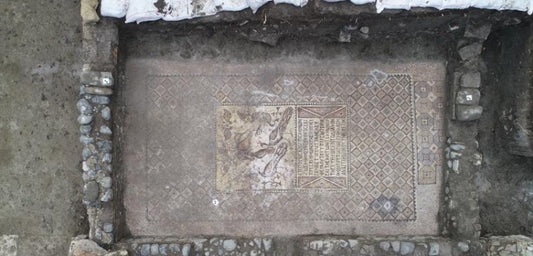 Portakal bahçesindeki kazıda kölenin tanrıya teşekkür için yaptığı mozaik bulundu