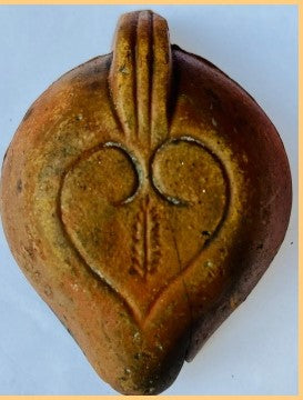 Sualtı arkeologları Dünya Kalp Günü'nde Kerpe'de 'kalp şeklinde' kandil buldular