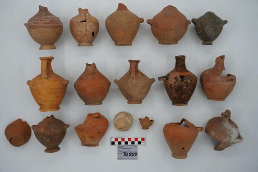 Aigai Antik Kenti'ndeki Demeter-Kore Tapınağı'nda 3.000 Antik Hydriskoi Unutuldu