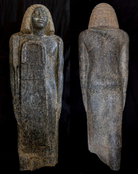 Sakkara'da Anıtsal Pembe Granit Sahte Kapılı Prens Mezarı Ortaya Çıkarıldı