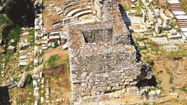 Metropolis Antik Kenti'nde İki bin yıl öncesini aydınlatacak