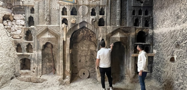 Nevşehir'de varlığı unutulan tarihi caminin odunluk olarak kullanıldığı anlaşıldı
