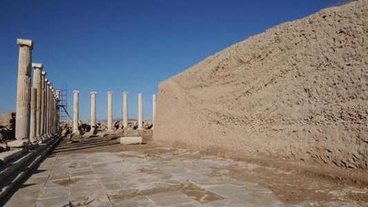 Laodikya'da 7 Metrelik Tepenin Altından Kutsal Agora Çıktı