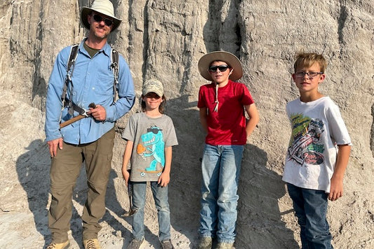 Kuzey Dakota’da Üç Çocuk, Tesadüfen T. rex Fosili Buldu