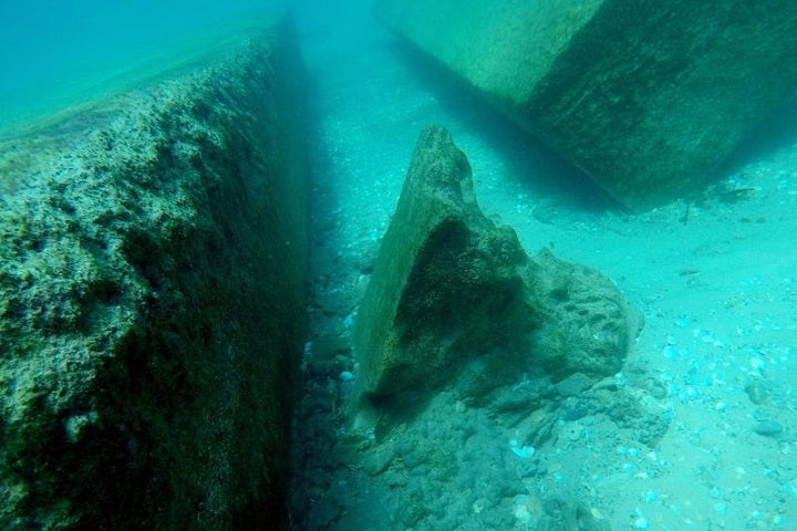 İsrail’de 40 Ton Mermer Sütun Taşıyan Batık Keşfedildi
