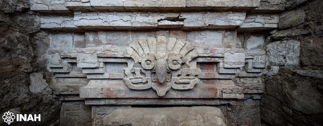 Oaxaca'da 1400 yıllık Zapotek mezarını ortaya çıkaran olağanüstü çok renkli duvar resmi.