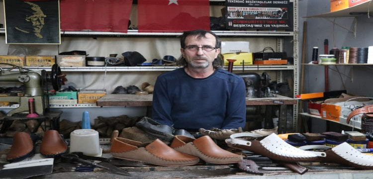 Tekirdağ’da Yaşayan Bir Miras: Çarıkçılık Geleneği Mehmet Oskay’ın Ellerinde Hayat Buluyor