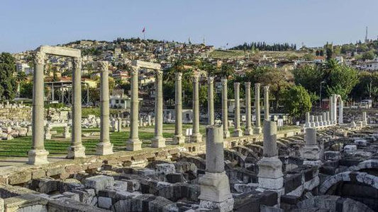 İzmir Büyükşehir'den Tarihi Kazılara Artan Destek