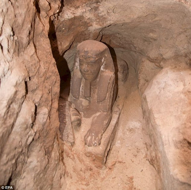 Mısır'daki Kom Ombo Tapınağında Sfenks heykeli bulundu