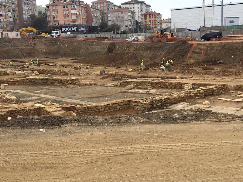Kadıköy’deki Arkeolojik Kalıntılar Merak Konusu Oldu