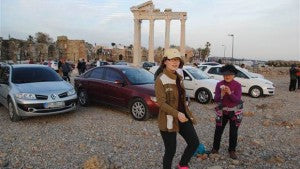 Apollon Tapınağı’nın Önü Otoparka Döndü