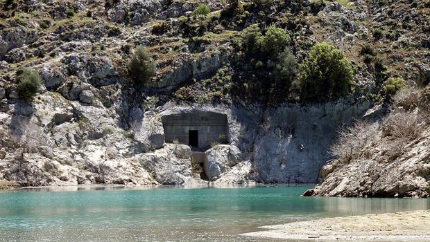Arapapıştı kanyonunda 2500 yıllık anıt mezar