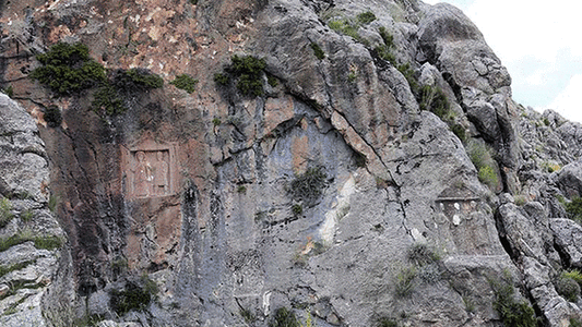 ANTALYA’DA TARİH YAĞMALANIYOR