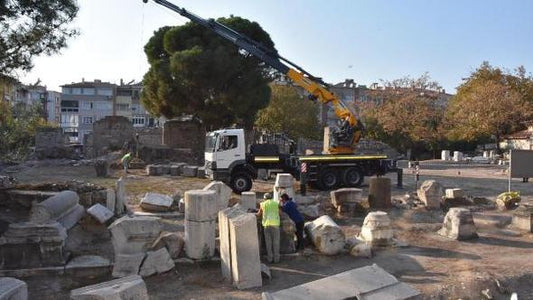 Thyateira’nın sütunlu yolu ayağa kaldırılacak