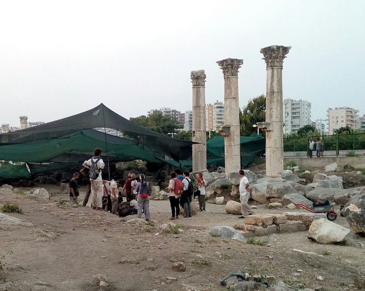 Mersin’deki Soli Pompeiopolis Antik Kenti’nde İki Heykel Bulundu