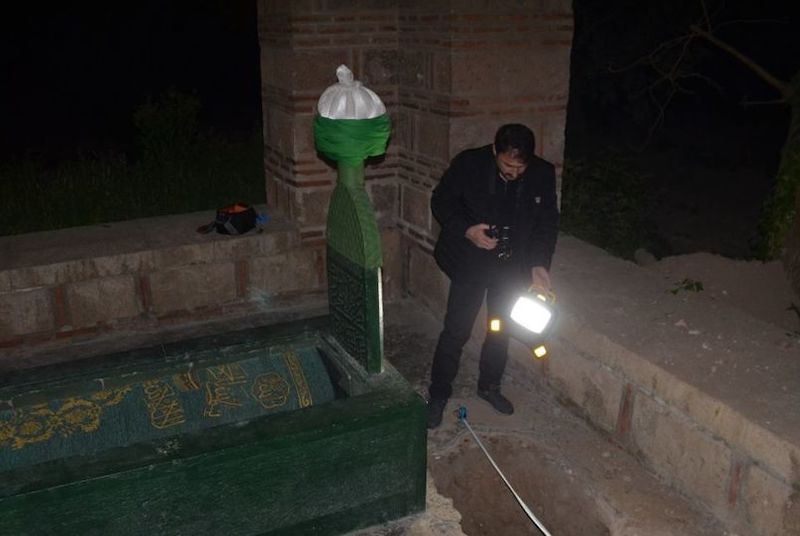 İznik’teki Tarihi Türbede Kaçak Kazı Yapıldı